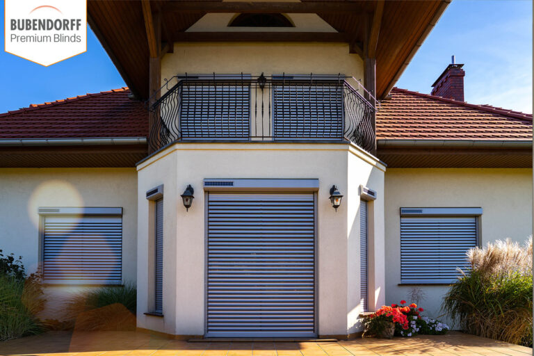 Montaż zewnętrznych rolet Bubendorff na elewacji